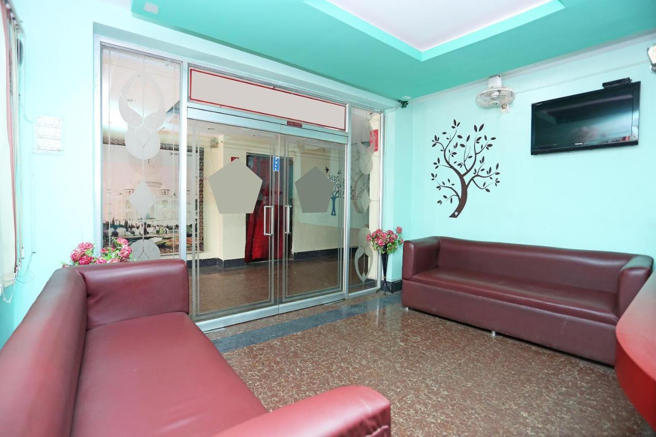 Oyo 5719 Hotel Jannat Palace Bhubaneswar Exterior photo