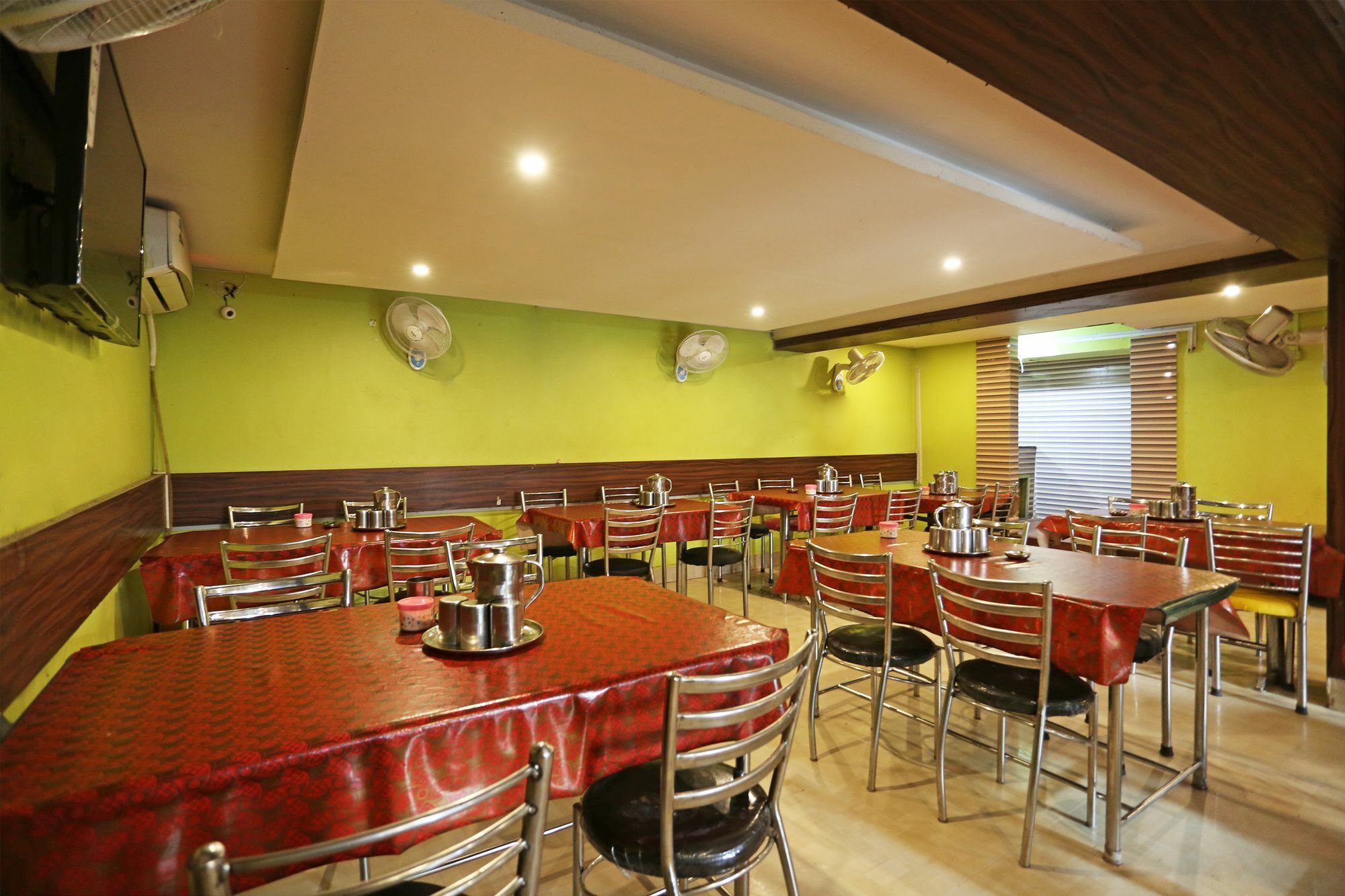 Oyo 5719 Hotel Jannat Palace Bhubaneswar Exterior photo